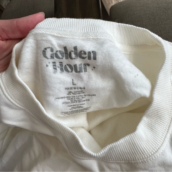 NWOT! Golden Hour Cotton-Blend Fleece Cherry 🍒 Graphic Sweatshirt - Picture 2 of 6